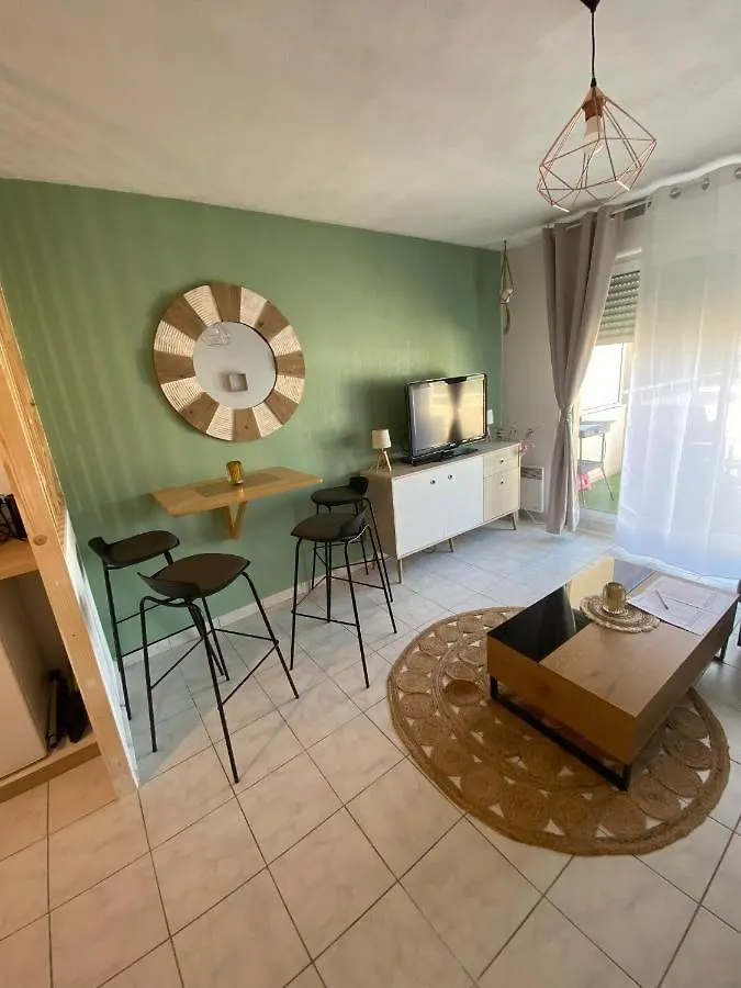 Apartment Studio Brignoles Piscine Emplacement Ideal France